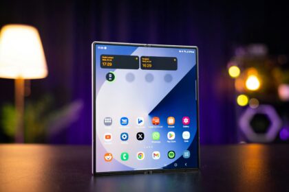 Galaxy Z Fold 8: First-Time User's Screen Experience